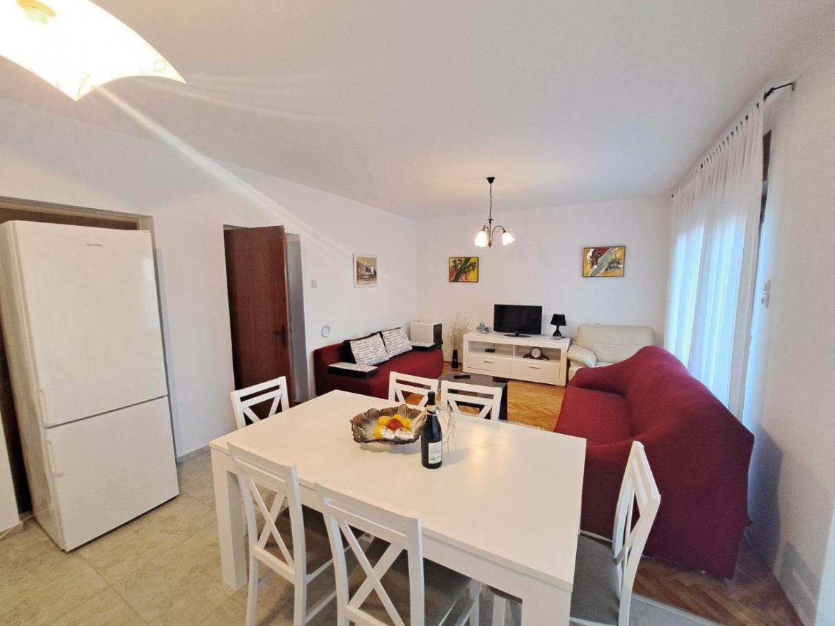 Apartments With A Parking Space Novi Vinodolski - 2423 Exterior foto